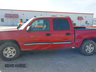 2006 Chevrolet Silverado 1500 LT1 with VIN 2GCEK13T661193182, listed as a IAAI auction lot 41516360 with 193,011 mi miles. Bid and sale history available at carsss.com. Image 14.