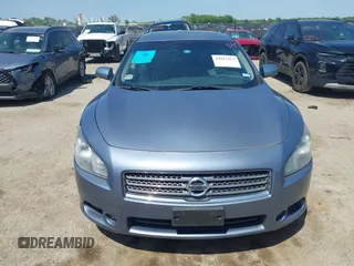 2011 Nissan Maxima SV z VIN 1N4AA5AP8BC832140, wystawiony jako IAAI lot #42014463 z przebiegiem 119 059 mil mil oraz . Historia ofert i sprzedaży dostępna na DreamBid. Obrazek 12.