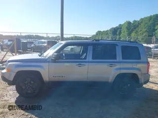 2015 Jeep Patriot Sport с VIN 1C4NJPBA8FD157262, выставлен на аукционе IAAI как лот 42190018 с пробегом 121 007 миль миль и . История ставок и продаж доступна на DreamBid. Изображение 14.