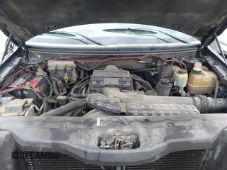 2005 Ford F-150 XLT с VIN 1FTPX04535KB65682, выставлен на аукционе IAAI как лот 42412061 с пробегом 196 453 миль миль и . История ставок и продаж доступна на DreamBid. Изображение 10.