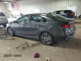 2024 Kia Forte GT-Line with VIN 3KPF54AD1RE835453, listed as a Copart auction lot 44137265 with 2,862 mi miles and Non Repairable. Bid and sale history available at carsss.com. Image 2.