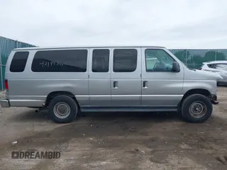 2008 Ford Econoline Passenger XL z VIN 1FBSS31L18DB21867, wystawiony jako IAAI lot #42199706 z przebiegiem Nie podano mil oraz . Historia ofert i sprzedaży dostępna na DreamBid. Obrazek 13.