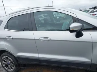 2018 Ford EcoSport Titanium z VIN MAJ6P1WL8JC169508, wystawiony jako IAAI lot #42330028 z przebiegiem 33 769 mil mil oraz . Historia ofert i sprzedaży dostępna na DreamBid. Obrazek 12.