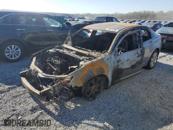 2013 Chrysler 200 LX with VIN 1C3CCBABXDN660432, listed as a Copart auction lot 50513285 with Not Provided miles and Salvage Title. Bid and sale history available at DreamBid. Image 1.