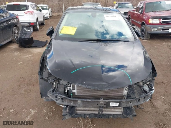 2018 Chevrolet Cruze LS with VIN 1G1BC5SM5J7184351, listed as a IAAI auction lot 41672109 with 117,143 mi miles. Bid and sale history available at carsss.com. Image 6.