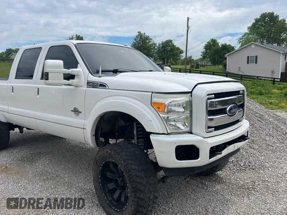 2014 Ford F-250 XL z VIN 1FT7W2BT2EEA07462, wystawiony jako Copart lot #56959795 z przebiegiem 327 167 mil mil oraz Czysty tytuł • Clean title. Historia ofert i sprzedaży dostępna na DreamBid. Obrazek 1.