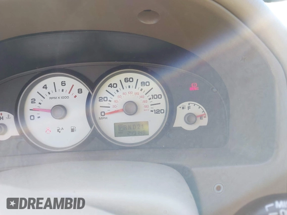 2006 Ford Escape XLT with VIN 1FMYU03Z66KC72563, listed as a IAAI auction lot 41204974 with 249,149 mi miles. Bid and sale history available at carsss.com. Image 7.