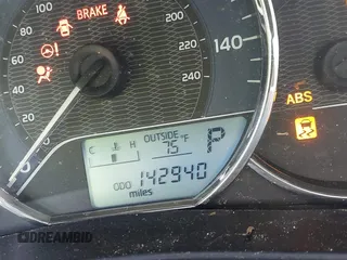 2015 Toyota Corolla L z VIN 2T1BURHE6FC384477, wystawiony jako IAAI lot #42418980 z przebiegiem 142 940 mil mil oraz . Historia ofert i sprzedaży dostępna na DreamBid. Obrazek 15.