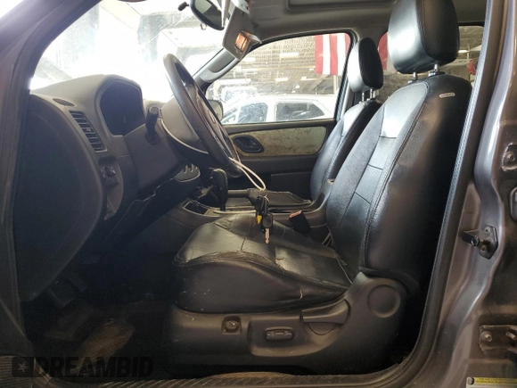 2005 Ford Escape Limited with VIN 1FMCU94125KD16158, listed as a Copart auction lot 62186025 with 213,370 mi miles and Salvage title. Bid and sale history available at DreamBid. Image 7.