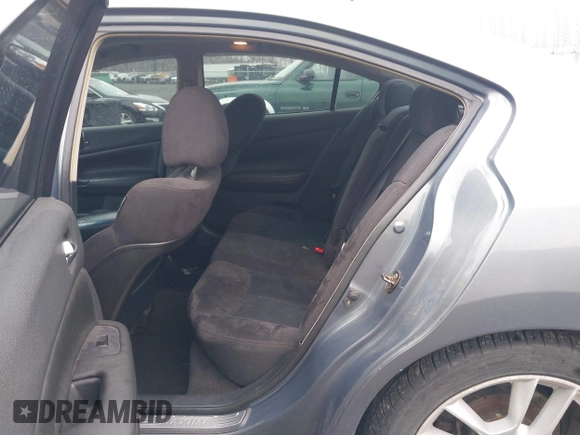 2009 Nissan Maxima SV with VIN 1N4AA51E89C853918, listed as a IAAI auction lot 41956138 with 116,410 mi miles and . Bid and sale history available at DreamBid. Image 8.