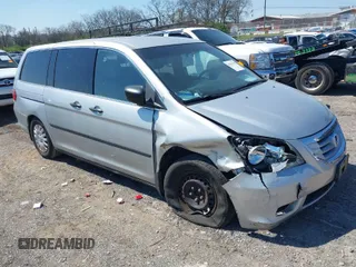 2010 Honda Odyssey LX with VIN 5FNRL3H22AB086663, listed as a IAAI auction lot 41881150 with 119,178 mi miles. Bid and sale history available at carsss.com. Image 1.