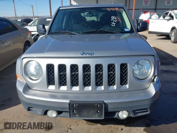 2017 Jeep Patriot Sport with VIN 1C4NJPBB8HD132437, listed as a IAAI auction lot 41429955 with 141,243 mi miles. Bid and sale history available at carsss.com. Image 12.
