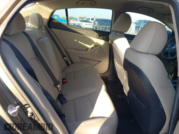 2013 Kia Optima LX with VIN 5XXGM4A71DG156414, listed as a IAAI auction lot 40946815 with 60,278 mi miles. Bid and sale history available at carsss.com. Image 8.