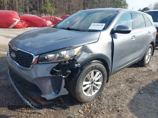 2020 Kia Sorento L with VIN 5XYPG4A36LG638763, listed as a IAAI auction lot 41690638 with 137,466 mi miles. Bid and sale history available at carsss.com. Image 6.