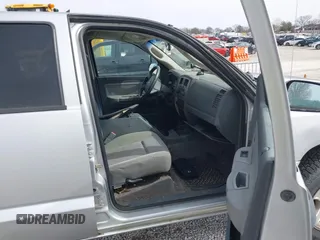 2006 Dodge Dakota SLT with VIN 1D7HW48N06S605938, listed as a IAAI auction lot 41669424 with 193,069 mi miles. Bid and sale history available at carsss.com. Image 5.