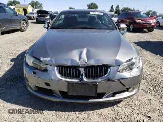 2008 BMW 3 Series 328i z VIN WBAWR33538P152346, wystawiony jako Copart lot #57101985 z przebiegiem 131 504 mil mil oraz Szkoda całkowita • Salvage title. Historia ofert i sprzedaży dostępna na DreamBid. Obrazek 5.