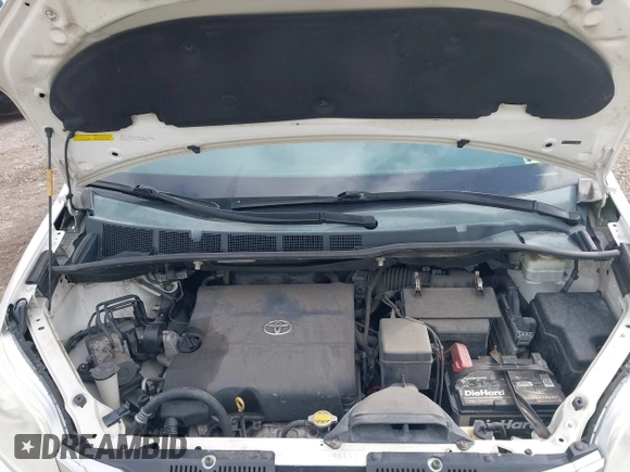 2013 Toyota Sienna XLE with VIN 5TDDK3DCXDS050814, listed as a IAAI auction lot 41985089 with 134,400 mi miles and . Bid and sale history available at DreamBid. Image 10.