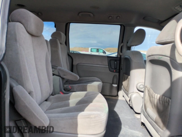 2008 Kia Sedona LX with VIN KNDMB233086206828, listed as a Copart auction lot 44969605 with 200,324 mi miles and Clean Title. Bid and sale history available at carsss.com. Image 11.