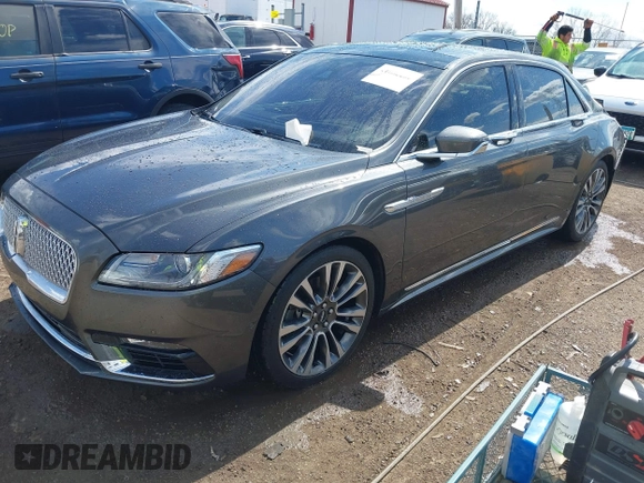 2017 Lincoln Continental Reserve z VIN 1LN6L9RP0H5636532, wystawiony jako IAAI lot #41882280 z przebiegiem 98 733 mil mil oraz . Historia ofert i sprzedaży dostępna na DreamBid. Obrazek 2.