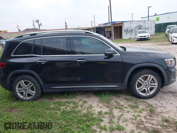 2020 Mercedes-Benz GLB 250 z VIN W1N4M4GB7LW051185, wystawiony jako IAAI lot #41927664 z przebiegiem 48 494 mil mil oraz . Historia ofert i sprzedaży dostępna na DreamBid. Obrazek 13.