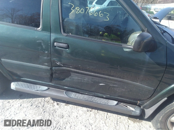 2002 Nissan Pathfinder SE z VIN JN8DR09Y82W709568, wystawiony jako IAAI lot #38076663 z przebiegiem Nie podano mil oraz . Historia ofert i sprzedaży dostępna na DreamBid. Obrazek 6.