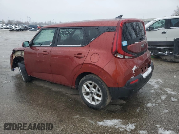 2020 Kia Soul S with VIN KNDJ23AU2L7102171, listed as a Copart auction lot 45152505 with 39,090 mi miles and Salvage Title. Bid and sale history available at carsss.com. Image 2.