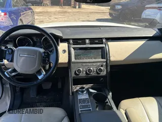2020 Land Rover Discovery SE with VIN SALRG2RV7L2428775, listed as a Copart auction lot 45924585 with 99,242 mi miles and Clean Title. Bid and sale history available at DreamBid. Image 9.