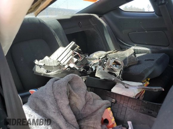 2018 Ford Mustang EcoBoost с VIN 1FA6P8TH4J5163766, выставлен на аукционе Copart как лот 53919105 с пробегом 87 196 миль миль и Списание • Salvage title. История ставок и продаж доступна на DreamBid. Изображение 10.