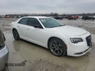 2018 Chrysler 300 Touring with VIN 2C3CCAAG7JH340964, listed as a Copart auction lot 45151275 with 141,248 mi miles and Clean Title. Bid and sale history available at carsss.com. Image 4.
