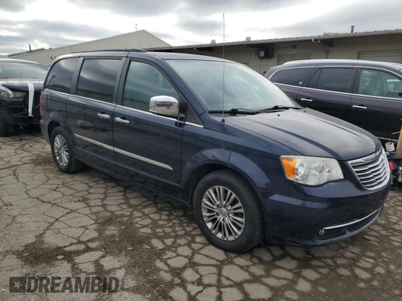 2013 Chrysler Town & Country Touring-L with VIN 2C4RC1CG6DR779591, listed as a Copart auction lot 81970304 with 183,940 mi miles and Clean Title. Bid and sale history available at carsss.com. Image 4.