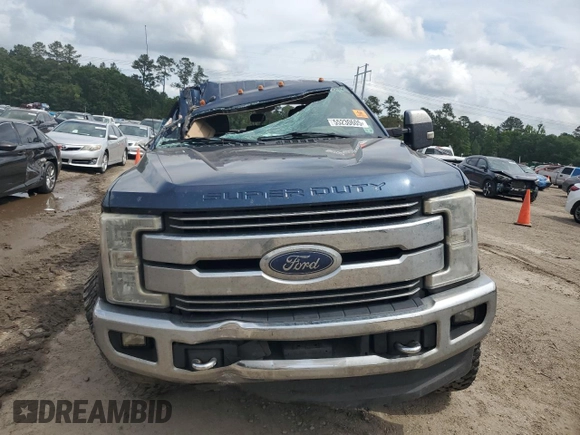 2017 Ford F-250 Lariat z VIN 1FT7W2BT4HEB74233, wystawiony jako Copart lot #55230605 z przebiegiem Nie podano mil oraz Szkoda całkowita • Salvage title. Historia ofert i sprzedaży dostępna na DreamBid. Obrazek 5.