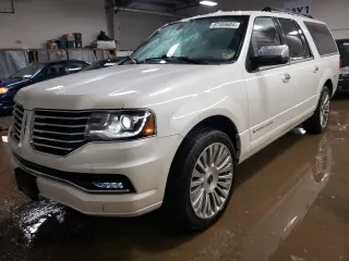 2017 Lincoln Navigator Select z VIN 5LMJJ3JT2HEL01890, wystawiony jako Copart lot #87459604 z przebiegiem 111 505 mil mil oraz Szkoda całkowita • Salvage title. Historia ofert i sprzedaży dostępna na DreamBid. Obrazek 1.