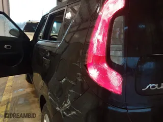 2014 Kia Soul with VIN KNDJN2A20E7740437, listed as a IAAI auction lot 41716835 with 90,582 mi miles. Bid and sale history available at carsss.com. Image 14.