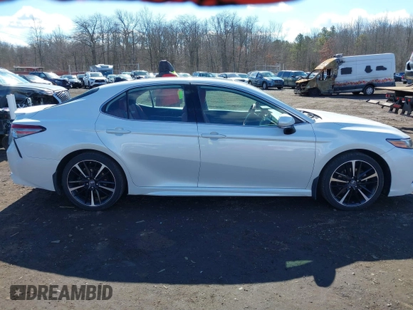 2019 Toyota Camry XSE with VIN 4T1B61HK6KU742901, listed as a IAAI auction lot 41651481 with 68,505 mi miles. Bid and sale history available at carsss.com. Image 13.