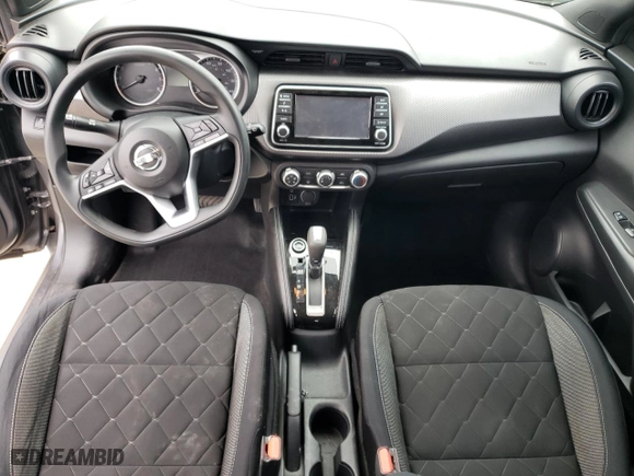 2018 Nissan Kicks SV with VIN 3N1CP5CU7JL508073, listed as a Copart auction lot 86059914 with 83,731 mi miles and Non Repairable. Bid and sale history available at carsss.com. Image 8.