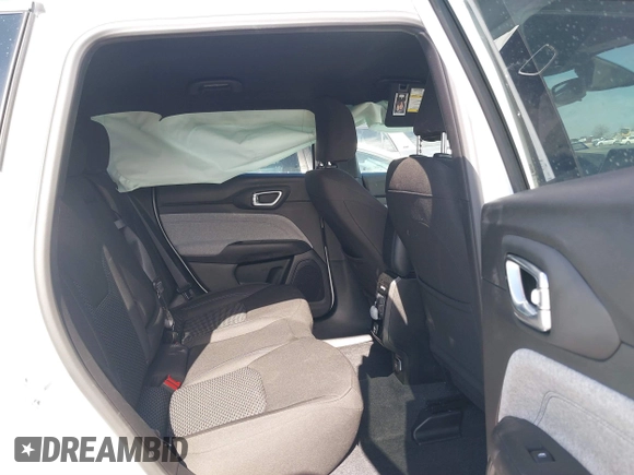 2025 Jeep Compass Sport with VIN 3C4NJDAN9ST516030, listed as a IAAI auction lot 41471666 with 2,094 mi miles and . Bid and sale history available at DreamBid. Image 8.