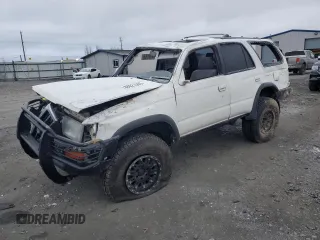 1998 Toyota 4Runner SR5 with VIN JT3HN86R2W0187098, listed as a Copart auction lot 88921505 with 288,860 mi miles and Salvage Title. Bid and sale history available at DreamBid. Image 1.