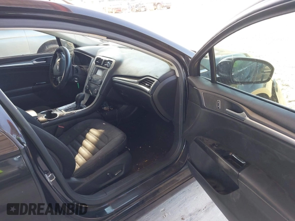 2015 Ford Fusion SE with VIN 1FA6P0H74F5120800, listed as a IAAI auction lot 42065512 with 175,875 mi miles. Bid and sale history available at carsss.com. Image 5.