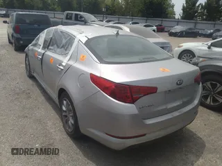 2013 Kia Optima LX z VIN 5XXGM4A73DG094160, wystawiony jako IAAI lot #41523337 z przebiegiem Nie podano mil oraz . Historia ofert i sprzedaży dostępna na DreamBid. Obrazek 3.