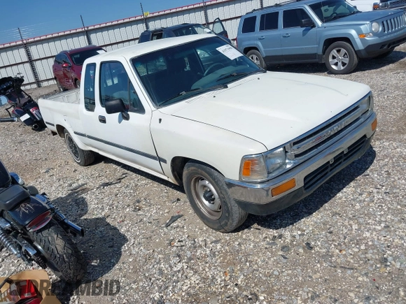 1989 Toyota Pickup z VIN JT4VN93D7K0002714, wystawiony jako IAAI lot #41971990 z przebiegiem 251 337 mil mil oraz . Historia ofert i sprzedaży dostępna na DreamBid. Obrazek 1.