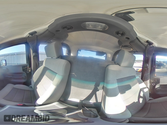 2010 Jeep Wrangler Sahara z VIN 1J4AA5D1XAL227305, wystawiony jako Copart lot #70165554 z przebiegiem Nie podano mil oraz Szkoda całkowita • Salvage title. Historia ofert i sprzedaży dostępna na DreamBid. Obrazek 13.