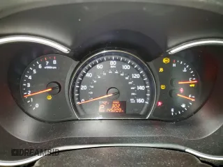 2015 Kia Sorento LX with VIN 5XYKT3A68FG593730, listed as a Copart auction lot 83308664 with 145,209 mi miles and Salvage Title. Bid and sale history available at carsss.com. Image 9.