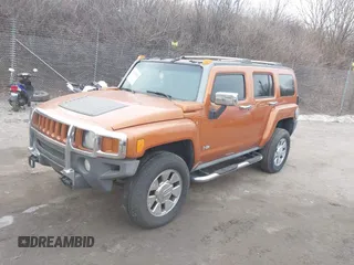 2007 Hummer H3 SUV with VIN 5GTDN13E878168876, listed as a IAAI auction lot 41496535 with 215,437 mi miles and . Bid and sale history available at DreamBid. Image 2.