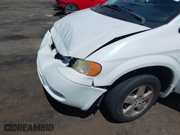 2006 Dodge Caravan SXT with VIN 1D4GP45R66B607464, listed as a IAAI auction lot 42614704 with 129,323 mi miles and . Bid and sale history available at DreamBid. Image 6.
