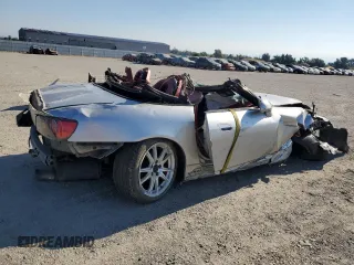 2002 Honda S2000 z VIN JHMAP114X2T000174, wystawiony jako Copart lot #65413594 z przebiegiem Nie podano mil oraz Szkody całkowita. Historia ofert i sprzedaży dostępna na DreamBid. Obrazek 3.