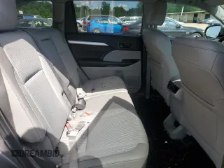 2019 Toyota Highlander LE with VIN 5TDBZRFH5KS930038, listed as a Copart auction lot 61880015 with 85,641 mi miles and Salvage title. Bid and sale history available at DreamBid. Image 11.