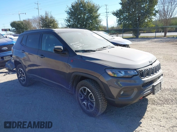 2024 Jeep Compass Trailhawk with VIN 3C4NJDDN4RT135384, listed as a IAAI auction lot 41251948 with 6,981 mi miles and . Bid and sale history available at DreamBid. Image 1.