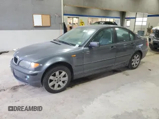 2002 BMW 3 Series 325i with VIN WBAET37472NG77348, listed as a Copart auction lot 45745075 with 97,787 mi miles and Salvage Title. Bid and sale history available at carsss.com. Image 1.