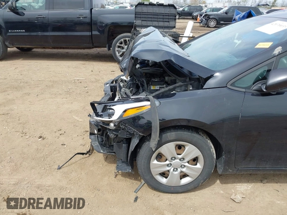 2018 Kia Forte LX with VIN 3KPFK4A77JE189410, listed as a IAAI auction lot 42070033 with 97,698 mi miles. Bid and sale history available at carsss.com. Image 6.