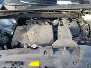 2018 Toyota Highlander LE with VIN 5TDBZRFH7JS839416, listed as a IAAI auction lot 41903167 with 97,420 mi miles and . Bid and sale history available at DreamBid. Image 10.